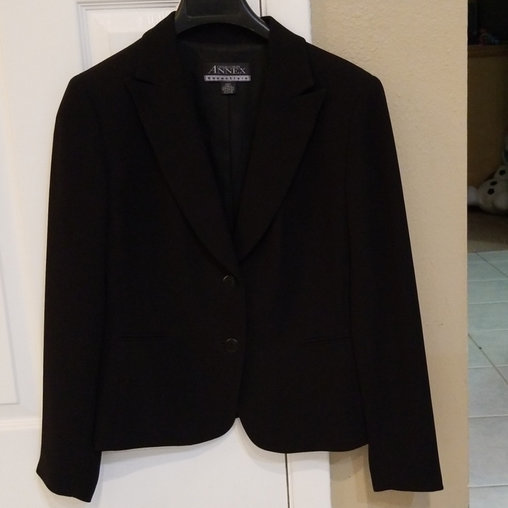 Casual Corner Annex black blazer